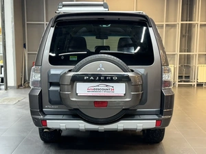 Внедорожник Mitsubishi Pajero 2013 года, 2147000 рублей, Красноярск