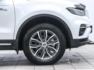 Внедорожник Geely Atlas Pro 2023 года, 2590000 рублей, Красноярск