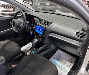 Седан Kia Rio 2012 года, 857000 рублей, Красноярск