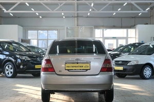 Седан Toyota Corolla 2000 года, 579000 рублей, Омск