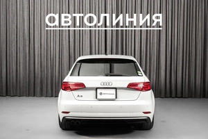Хетчбэк Audi A3 2020 года, 1700000 рублей, Красноярск