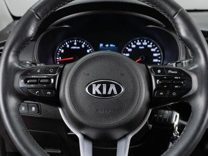 Седан Kia Rio 2019 года, 1399000 рублей, Тюмень