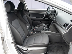 Седан Hyundai Elantra 2017 года, 1300000 рублей, Краснодар