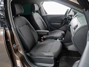 Седан Volkswagen Polo 2018 года, 1479000 рублей, Тюмень