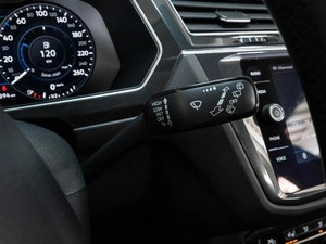 Внедорожник Volkswagen Tiguan 2017 года, 2688000 рублей, Ставрополь