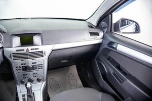 Универсал Opel Astra 2010 года, 649000 рублей, Пермь
