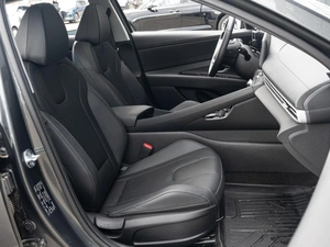 Седан Hyundai Elantra 2023 года, 2300000 рублей, Краснодар