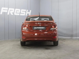 Седан Hyundai Solaris 2012 года, 680000 рублей, Омск