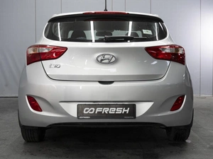 Хетчбэк Hyundai i30 2016 года, 1090000 рублей, Омск