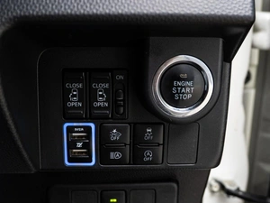 Минивэн Toyota Roomy 2018 года, 1280000 рублей, Краснодар