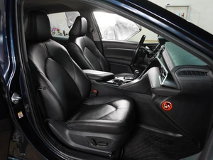 Седан Toyota Camry 2018 года, 2700000 рублей, Воронеж