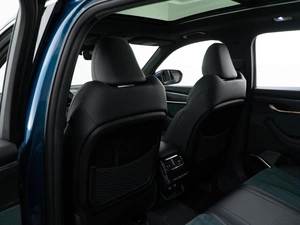 Внедорожник Geely Monjaro 2023 года, 3649999 рублей, Москва