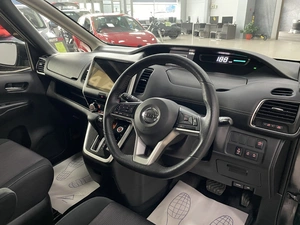 Минивэн Nissan Serena 2019 года, 1947000 рублей, Солонцы