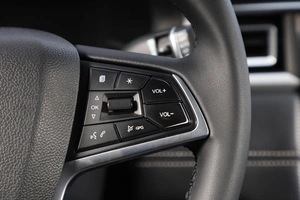 Лифтбек JAC J7 2023 года, 1199000 рублей, Новосибирск