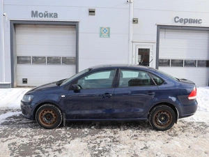 Седан Volkswagen Polo 2013 года, 940000 рублей, Железногорск