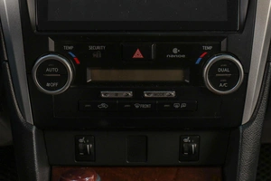 Седан Toyota Camry 2013 года, 1879000 рублей, Челябинск