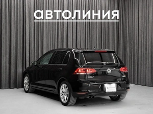 Хетчбэк Volkswagen Golf 2015 года, 1249000 рублей, Красноярск