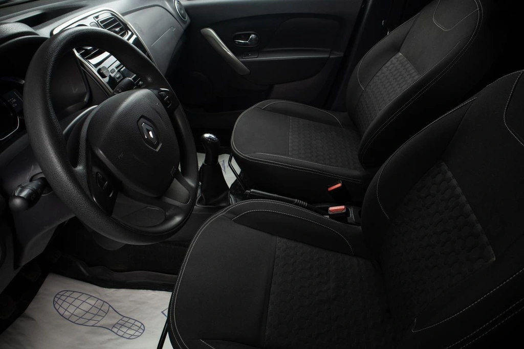 Седан Renault Logan 2016 года, 799000 рублей, Оренбург