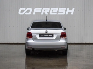 Седан Volkswagen Polo 2015 года, 960000 рублей, Краснодар