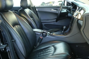 Седан Mercedes-benz CLS-класс 2010 года, 2449000 рублей, Омск