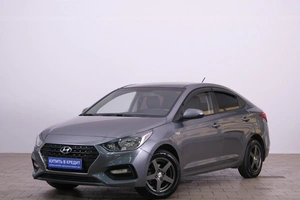 Седан Hyundai Solaris 2017 года, 1099000 рублей, Омск