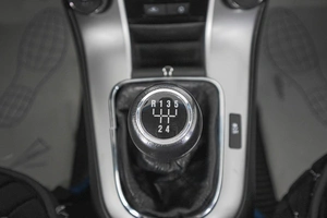 Седан Chevrolet Cruze 2011 года, 659000 рублей, Кемерово