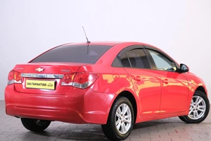 Седан Chevrolet Cruze 2013 года, 749000 рублей, Омск