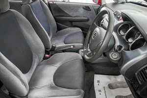 Хетчбэк Honda Fit 2001 года, 379000 рублей, Барнаул