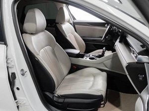 Седан Kia K5 2020 года, 2385000 рублей, Тюмень