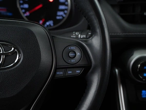 Внедорожник Toyota RAV4 2020 года, 3748444 рублей, Москва