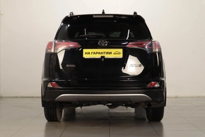 Внедорожник Toyota RAV4 2018 года, 2379000 рублей, Челябинск