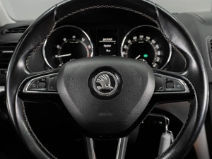 Внедорожник Skoda Yeti 2016 года, 1380000 рублей, Тюмень