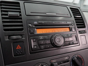 Хетчбэк Nissan Tiida 2008 года, 499000 рублей, Воронеж