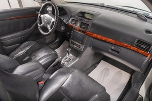 Седан Toyota Avensis 2004 года, 839000 рублей, Томск