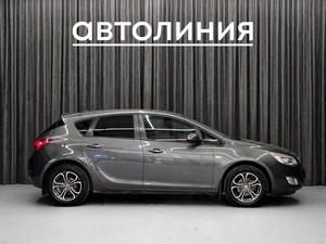 Хетчбэк Opel Astra 2010 года, 550000 рублей, Красноярск