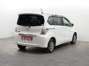 Минивэн Honda Freed 2014 года, 1100000 рублей, Красноярск