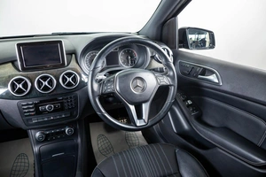 Хетчбэк Mercedes-benz B-класс 2012 года, 1189000 рублей, Пермь