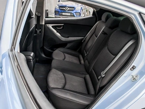 Седан Hyundai Elantra 2011 года, 950000 рублей, Краснодар