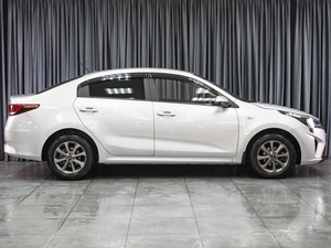 Седан Kia Rio 2021 года, 1899000 рублей, Тюмень