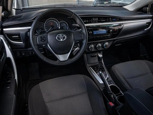 Седан Toyota Corolla 2013 года, 1315000 рублей, Краснодар