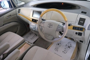 Минивэн Toyota Estima 2006 года, 1899000 рублей, Омск