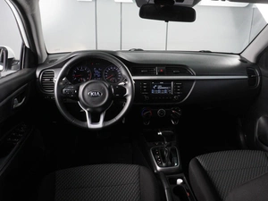 Седан Kia Rio 2019 года, 1199000 рублей, Красный Пахарь