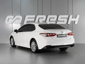 Седан Toyota Camry 2021 года, 1969000 рублей, Красный Пахарь