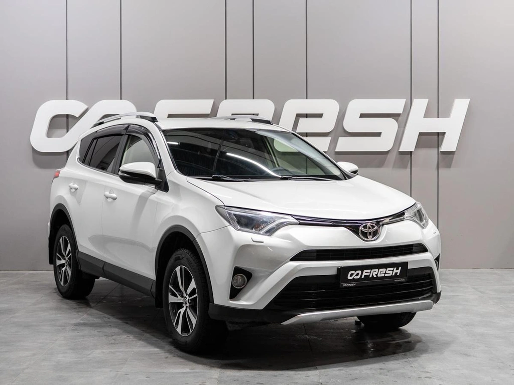 Внедорожник Toyota RAV4 2016 года, 2279000 рублей, Тюмень