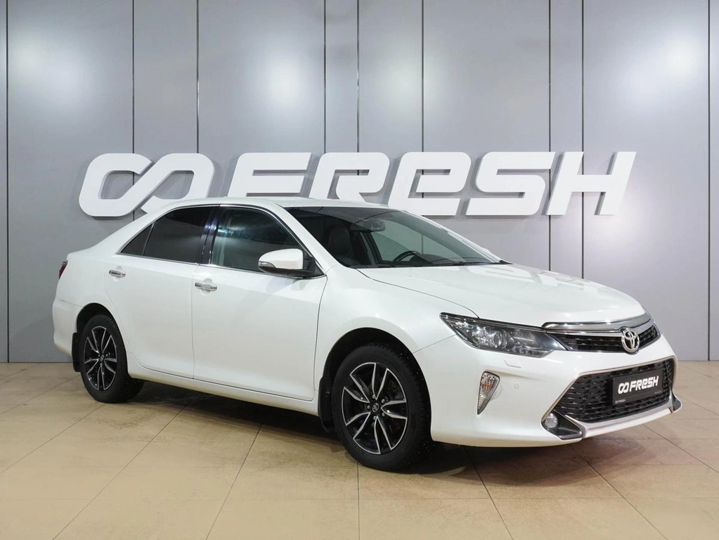 Седан Toyota Camry 2018 года, 2499000 рублей, Воронеж