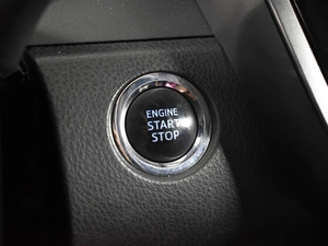 Седан Toyota Camry 2019 года, 2743100 рублей, Казань