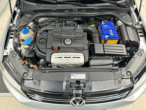Седан Volkswagen Jetta 2013 года, 985000 рублей, Красноярск