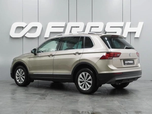 Внедорожник Volkswagen Tiguan 2018 года, 2089000 рублей, Воронеж