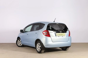 Хетчбэк Honda Fit 2010 года, 729000 рублей, Новосибирск