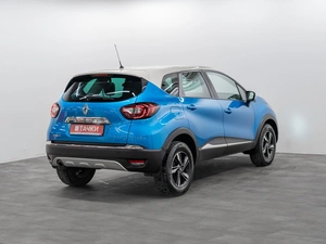 Внедорожник Renault Kaptur 2017 года, 990000 рублей, Красноярск